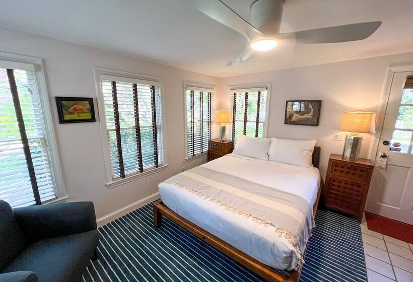 هتل Inn At Cook Street