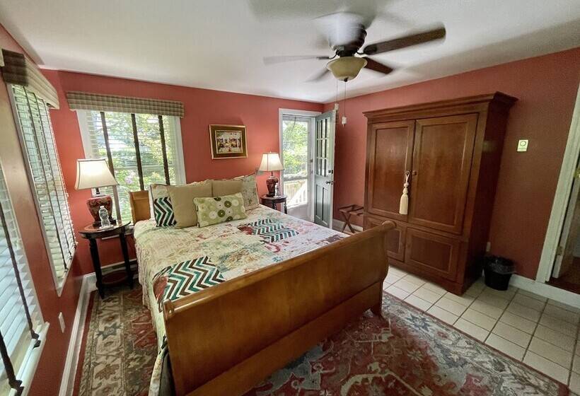 هتل Inn At Cook Street