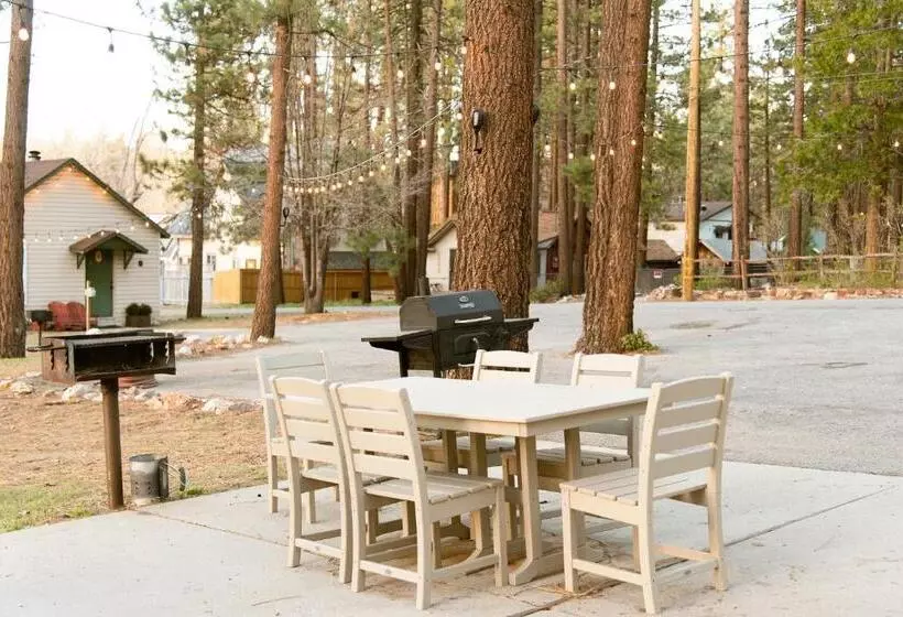هتل Lakewood Cabins