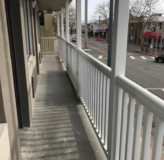 Отель Ocean's 24