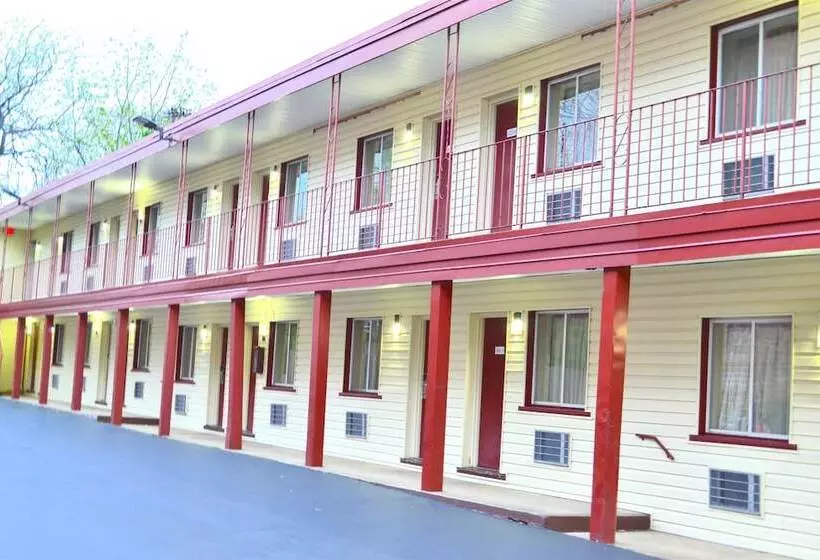 Hotelli Passport Inn   By The Falls Ny