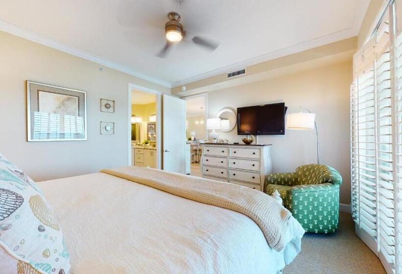 בית מלון כפרי Regency Isle 802