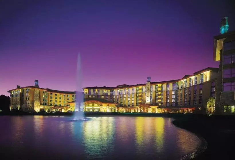هتل Soaring Eagle Casino And Resor