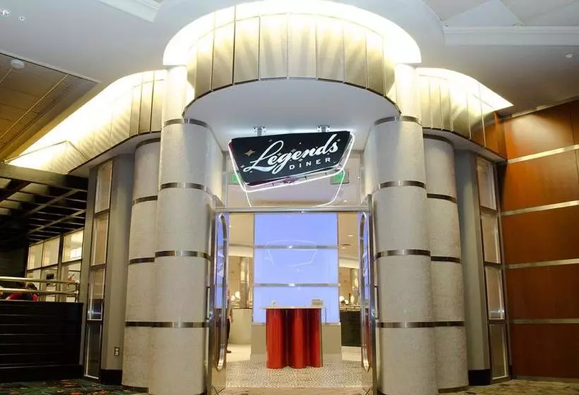 هتل Soaring Eagle Casino And Resor