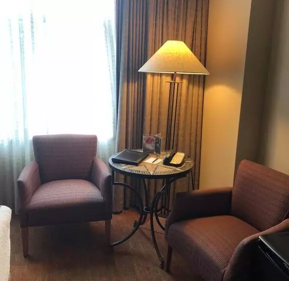 هتل Soaring Eagle Casino And Resor