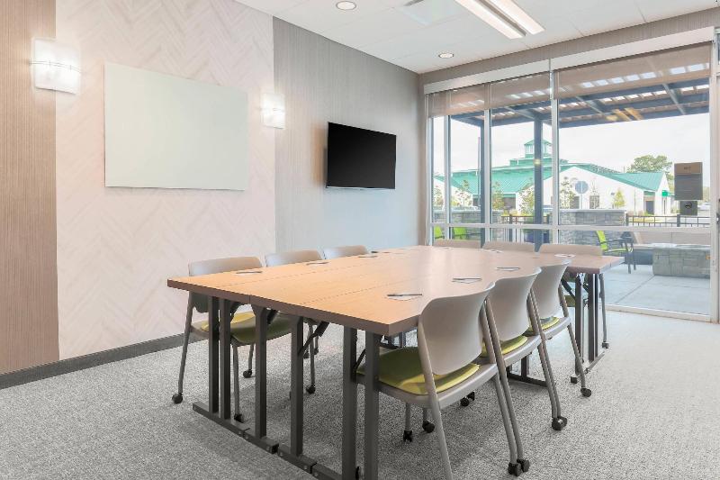 ホテル Springhill Suites By Marriott Tallahassee North