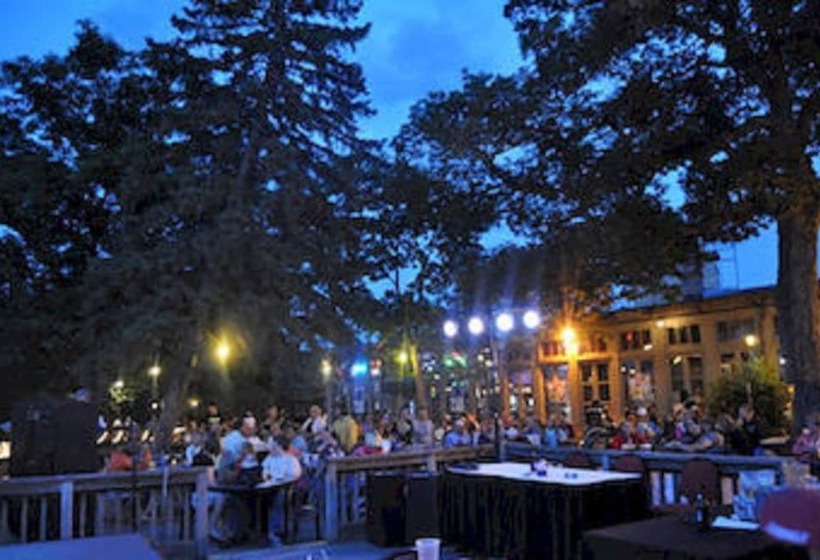 ホテル Starved Rock Lodge & Conference Center