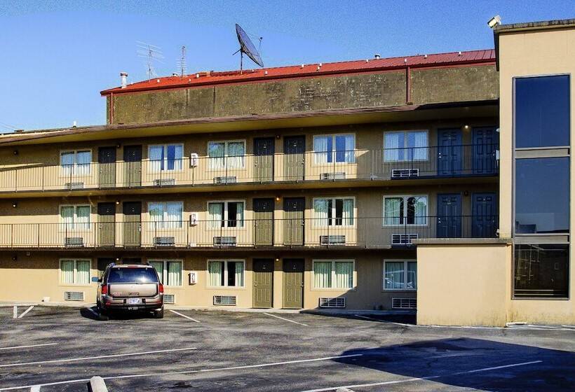 فندق Tennessee Mountain Lodge