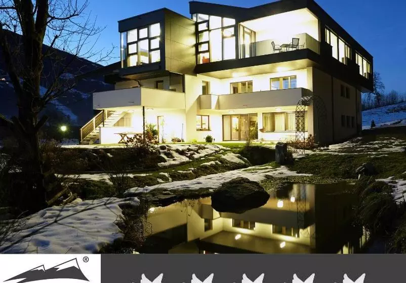 ホテル Thurnbach Top Level Apartments