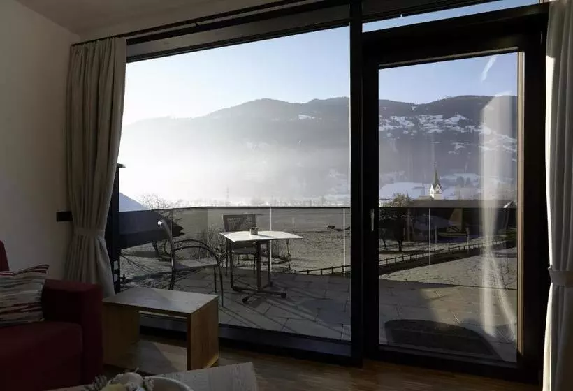 ホテル Thurnbach Top Level Apartments