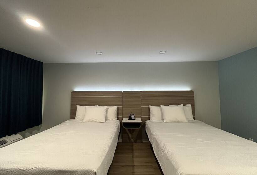 בית מלון כפרי Travelodge By Wyndham Fairplex Pomona