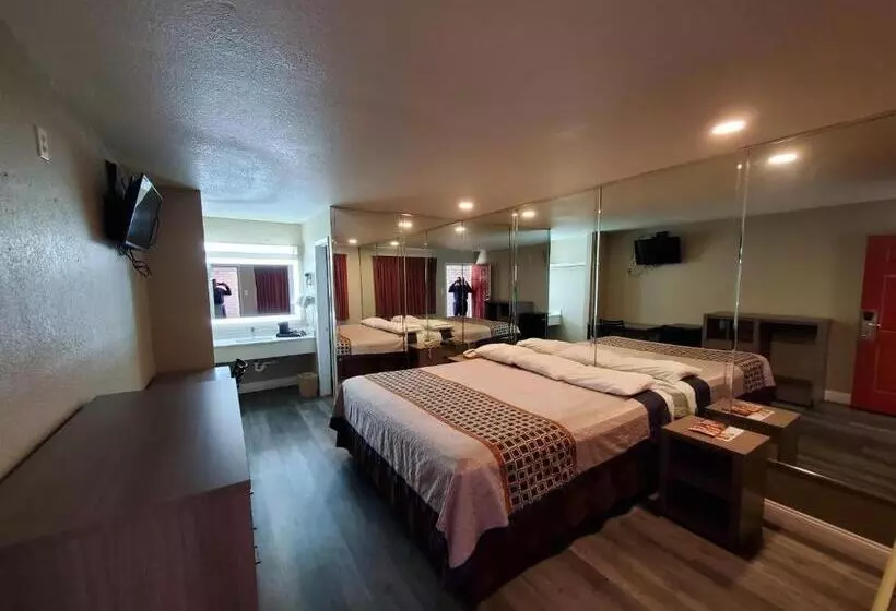River Inn Motel