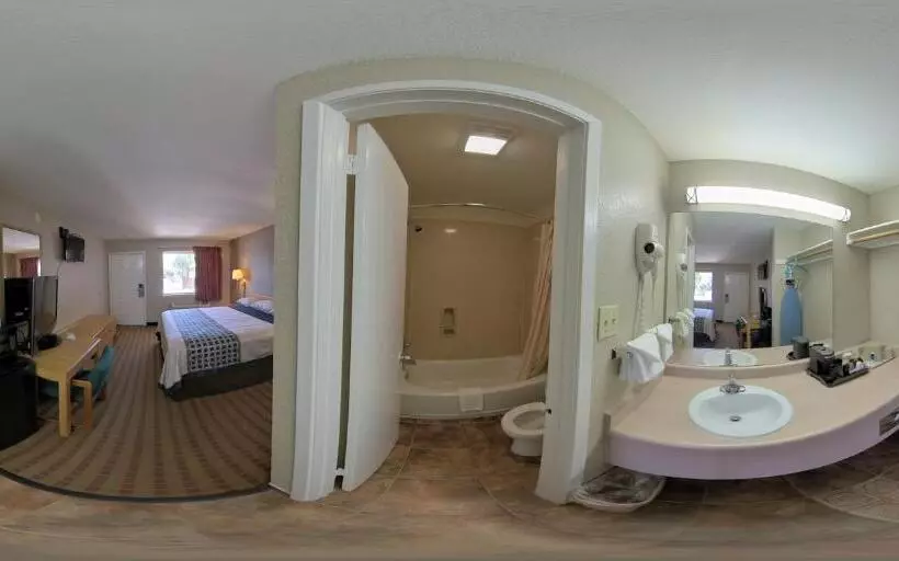 River Inn Motel