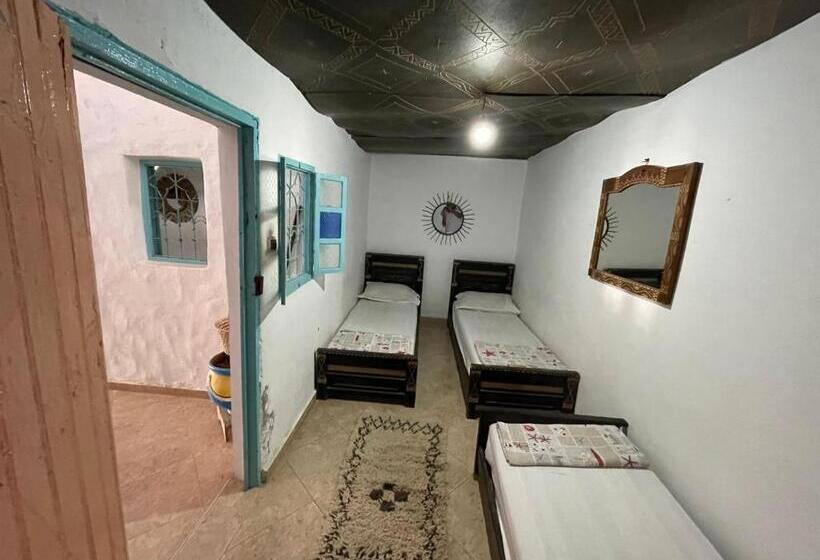 Retkeilymaja Bay Surf Camp