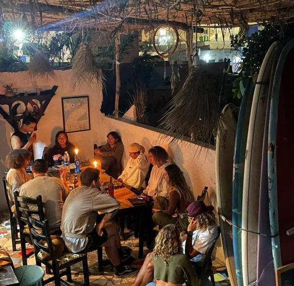 Retkeilymaja Bay Surf Camp