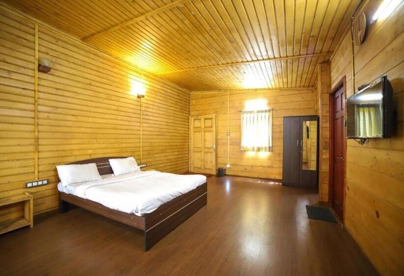 צימר Castle Wood House