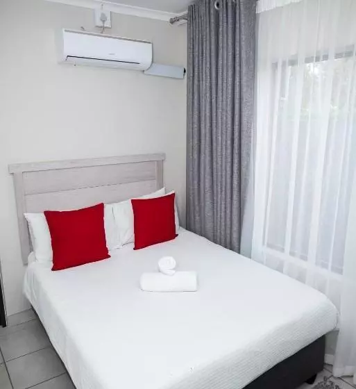 ベッドアンドブレックファースト Faces Guesthouse La Provance