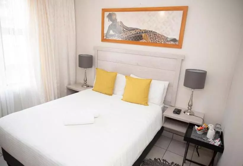 ベッドアンドブレックファースト Faces Guesthouse La Provance