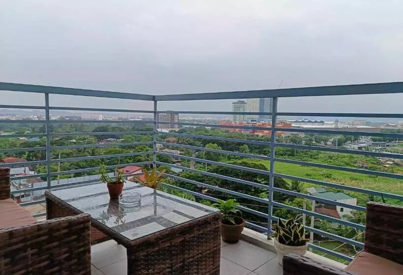 Executive Studio At One Madison Place Iloilo City