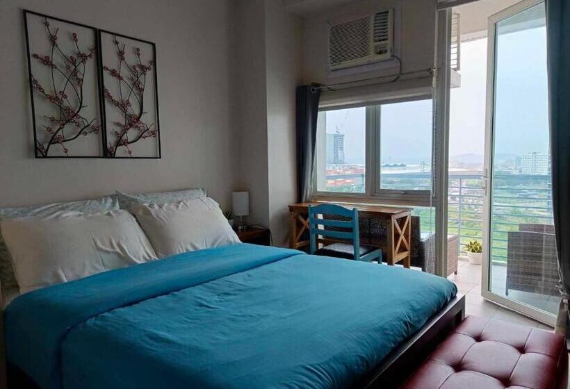 Executive Studio At One Madison Place Iloilo City