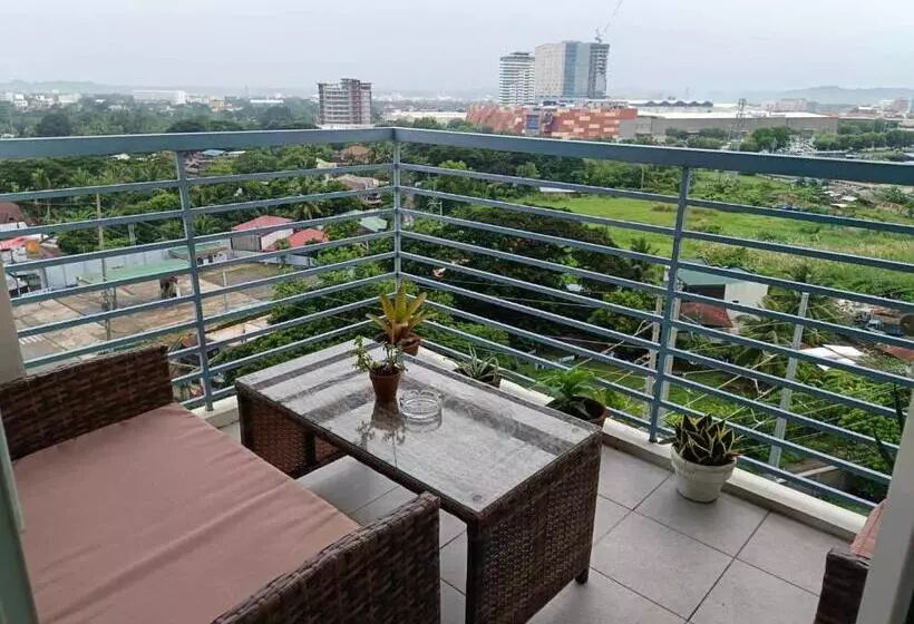 Executive Studio At One Madison Place Iloilo City