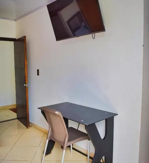 ホテル El Sol Inn