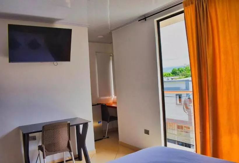 ホテル El Sol Inn