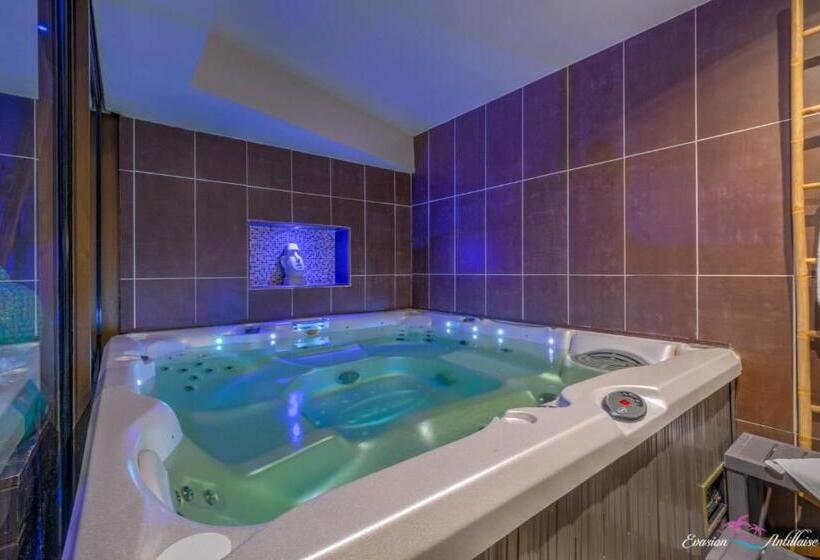 هتل Evasion Antillaise