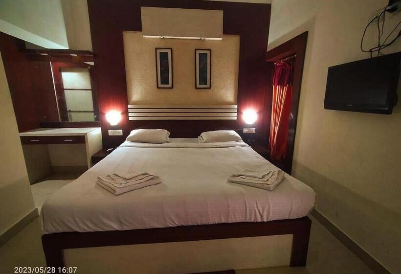 בית מלון כפרי Gajapati Resort