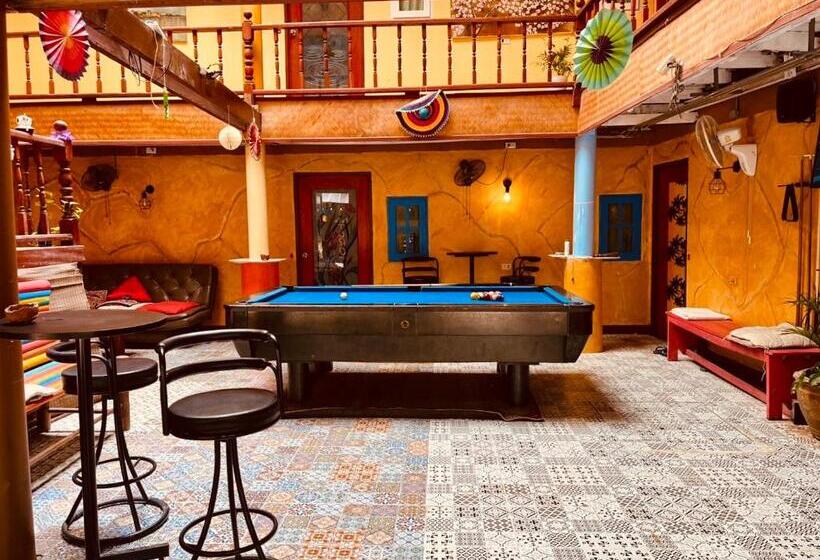 Hotelli Havana Nights Phi Phi