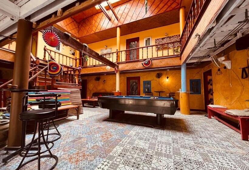 Hotelli Havana Nights Phi Phi