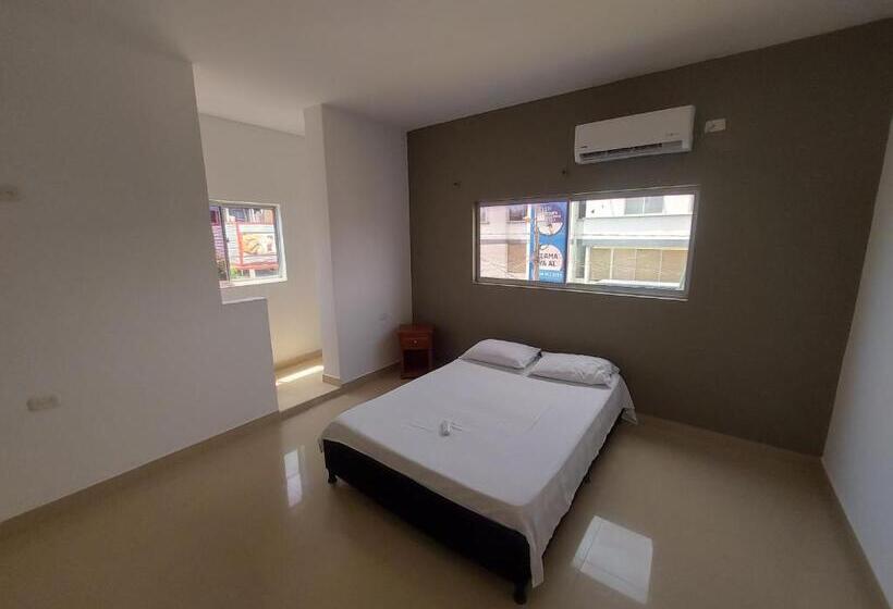 هتل London Con Parqueadero