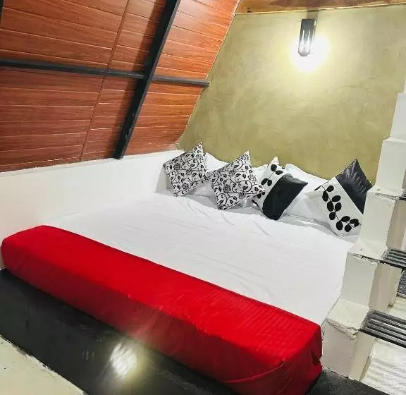 Hotelli Pahana Village