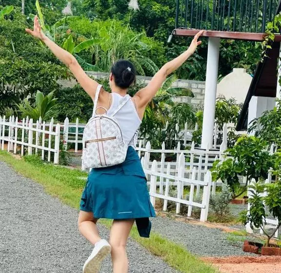 Hotelli Pahana Village