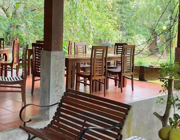 Hotelli Radawana Wasala Nature Resort