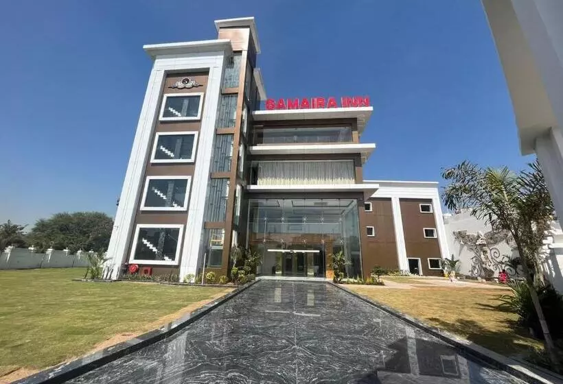 ホテル Samaira Inn