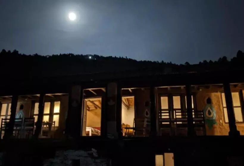 ホテル Saur Cottages By Duenorth