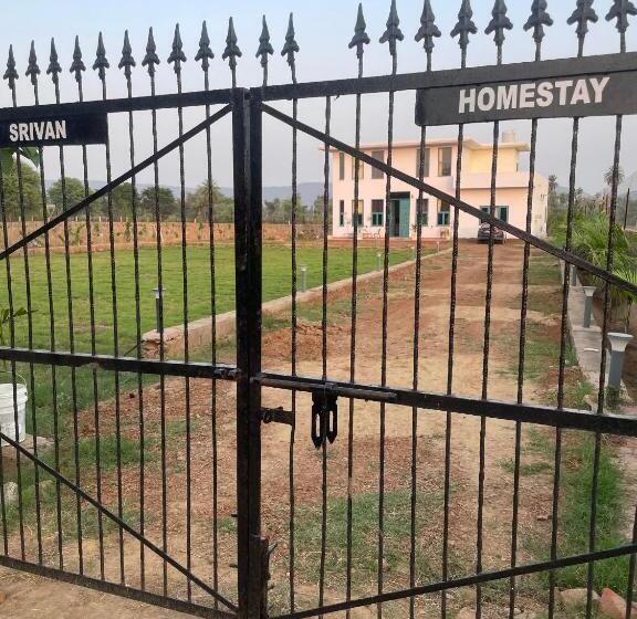 בית מלון כפרי Srivan Homestay