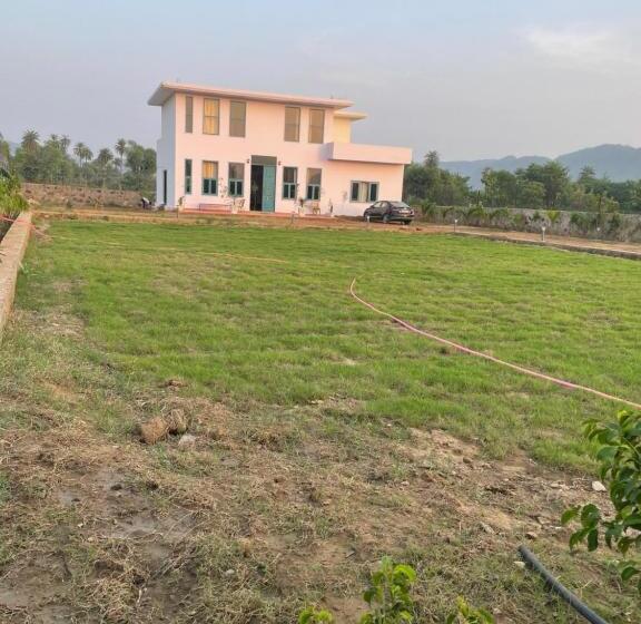 בית מלון כפרי Srivan Homestay