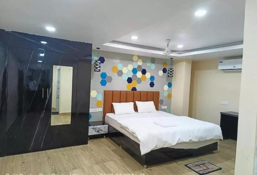 هتل The Odyssey Inn Puri