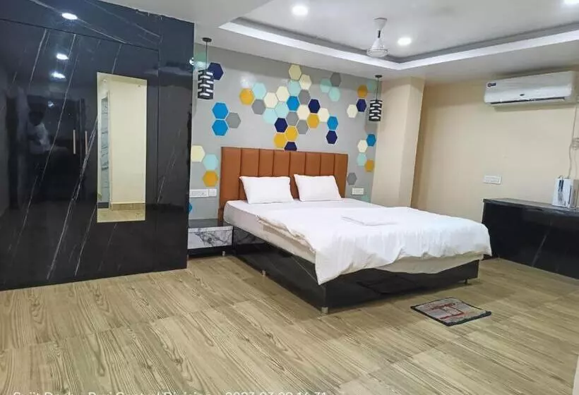 هتل The Odyssey Inn Puri