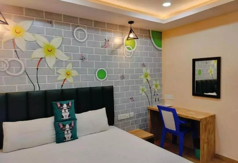 هتل The Odyssey Inn Puri