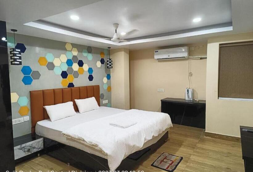 هتل The Odyssey Inn Puri