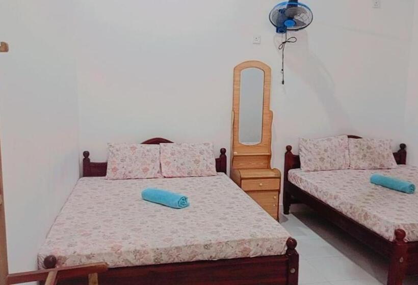 호텔 Yameena Holiday Inn Kanneliya