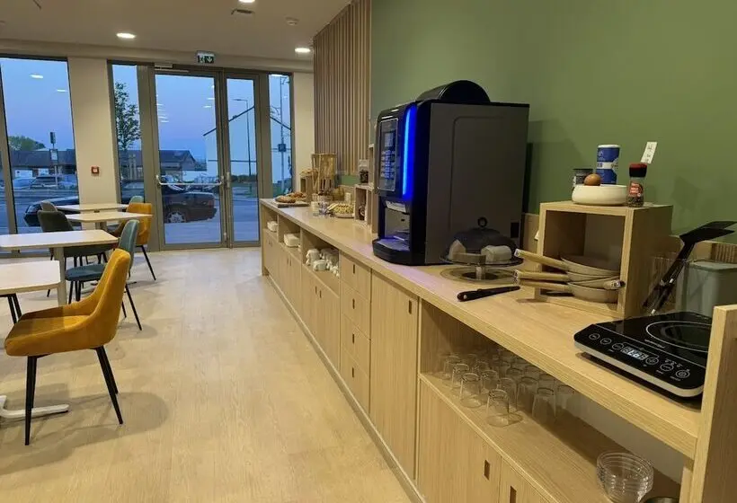 Karaez Hôtel - BritHotel Carhaix