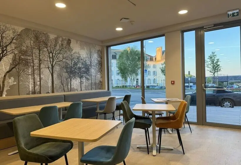 Karaez Hôtel - BritHotel Carhaix