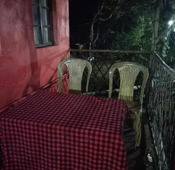 ペンション Bellsbigza Guesthouse
