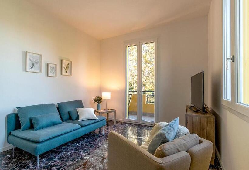 ペンション Casadelfalegname