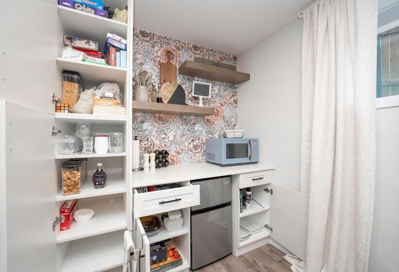 بنسيون Copperwood Cozy Cellar