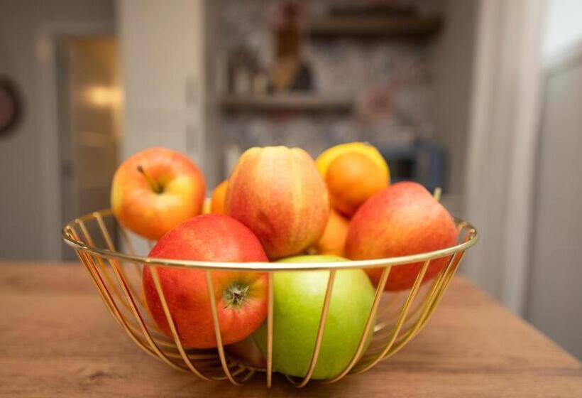 بنسيون Copperwood Cozy Cellar